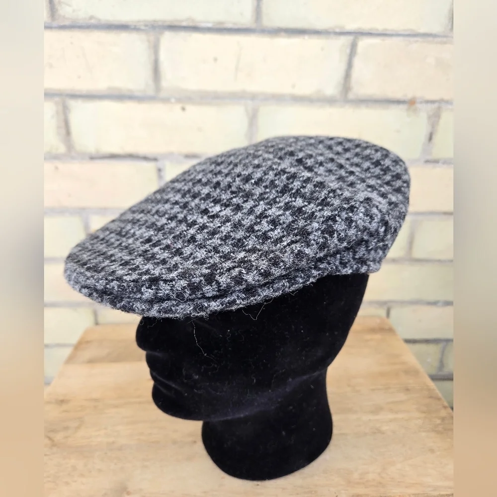 Harris Tweed Flat Cap - Picture 1 of 8